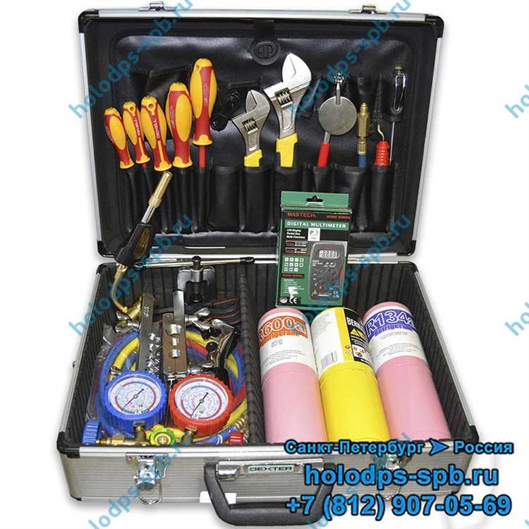 Клещи, отвертки и ключи