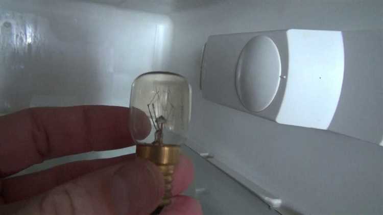 Лампочка для холодильника: характеристики, виды, правила выбора