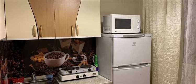 Минусы установки микроволновки на холодильник: