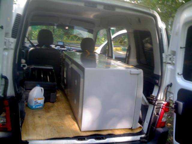 Упаковка холодильника для безопасной доставки