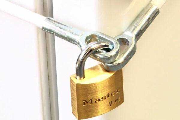 Выбор замка на холодильник - виды, устройство и советы по правильному выбору Замок на холодильник: виды, устройство, как и какой лучше выбрать